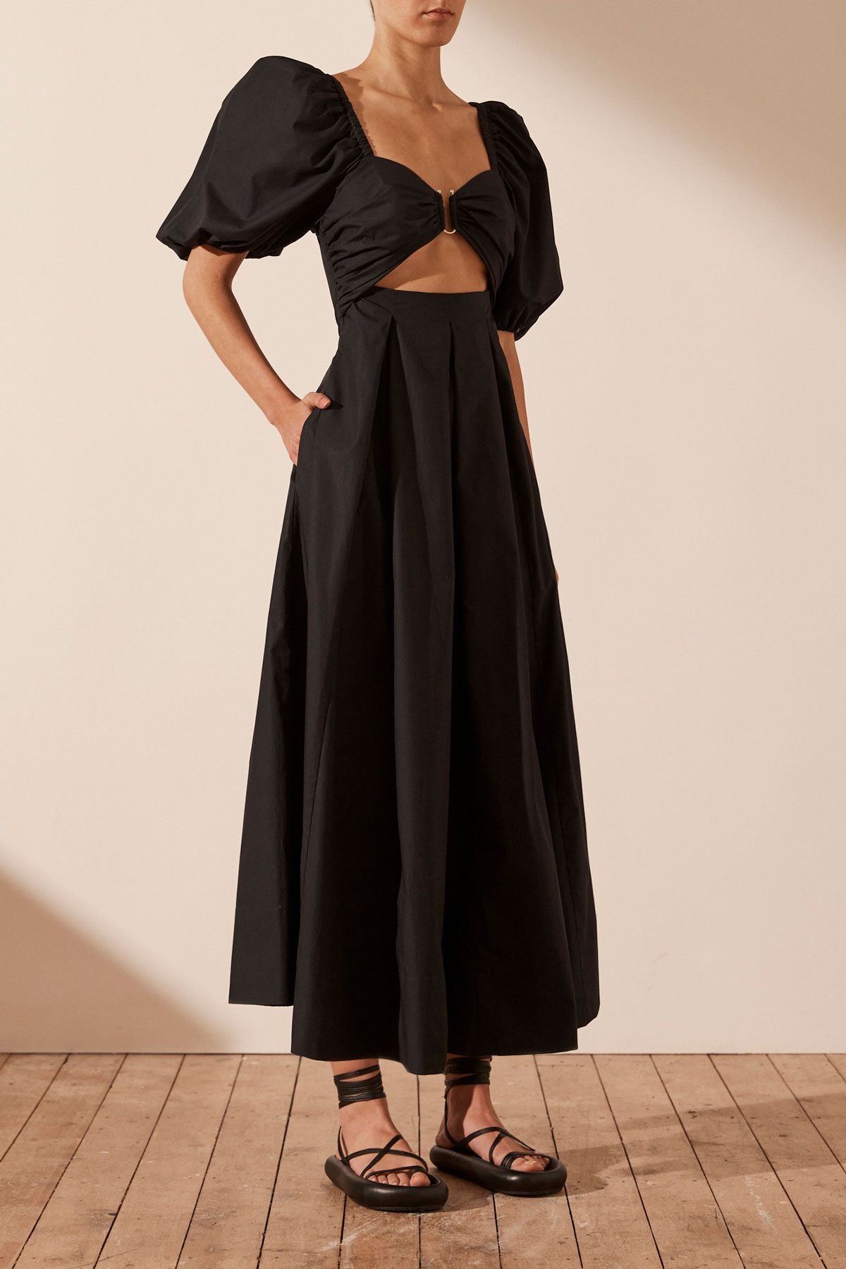 Mareva Short Sleeve Cut Out Midi Dress - Black – Sanctum co